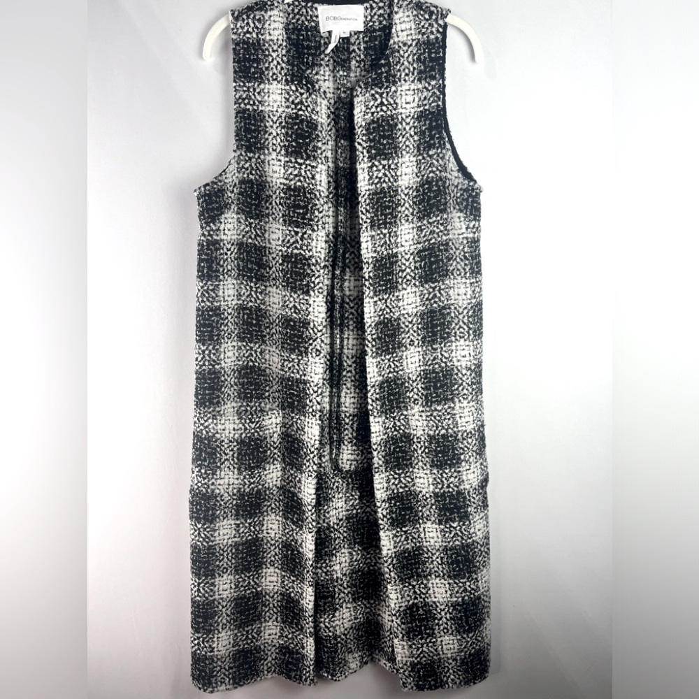BCBGeneration Medium open vest